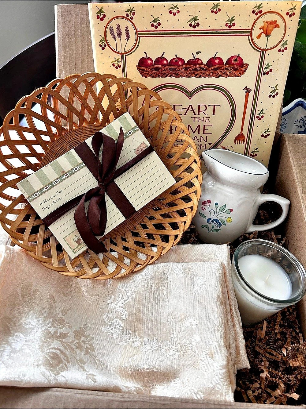 Vintage 1990s/2000 Cozy Home decor Bundle Featuring Susan Branch Heart of the Ho